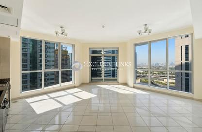 Apartment - 2 Bedrooms - 2 Bathrooms for rent in The Torch - Dubai Marina - Dubai