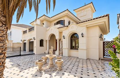 Villa - 4 - 5 for rent in Garden Homes Frond P - Garden Homes - Palm Jumeirah - Dubai