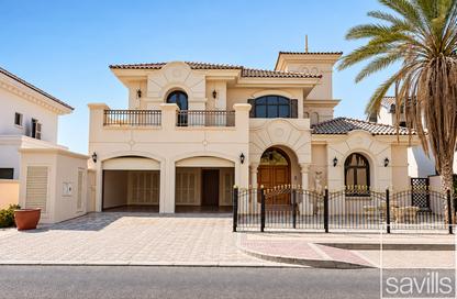 Villa - 4 - 5 for rent in Garden Homes Frond P - Garden Homes - Palm Jumeirah - Dubai