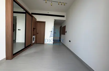 شقة - 1 حمام للايجار في بنغاطي هاوس - الضاحية 10 - قرية جميرا الدائرية - دبي