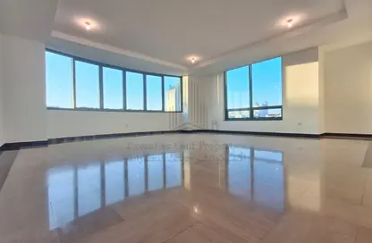 Apartment - 3 Bedrooms - 4 Bathrooms for rent in Hamdan Street - Abu Dhabi Apartment - 3 Bedrooms - 4 Bathrooms for rent in Hamdan Street - Abu Dhabi