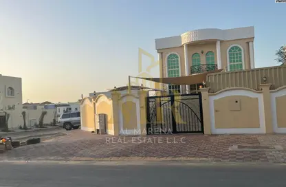 فيلا - 6 غرف نوم - 8 حمامات للايجار في 1 المويهات - المويهات - عجمان