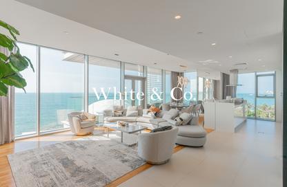 Apartment - 4 Bedrooms - 6 Bathrooms for sale in Bluewaters Residences Building 1 - Bluewaters Residences - Bluewaters - Dubai