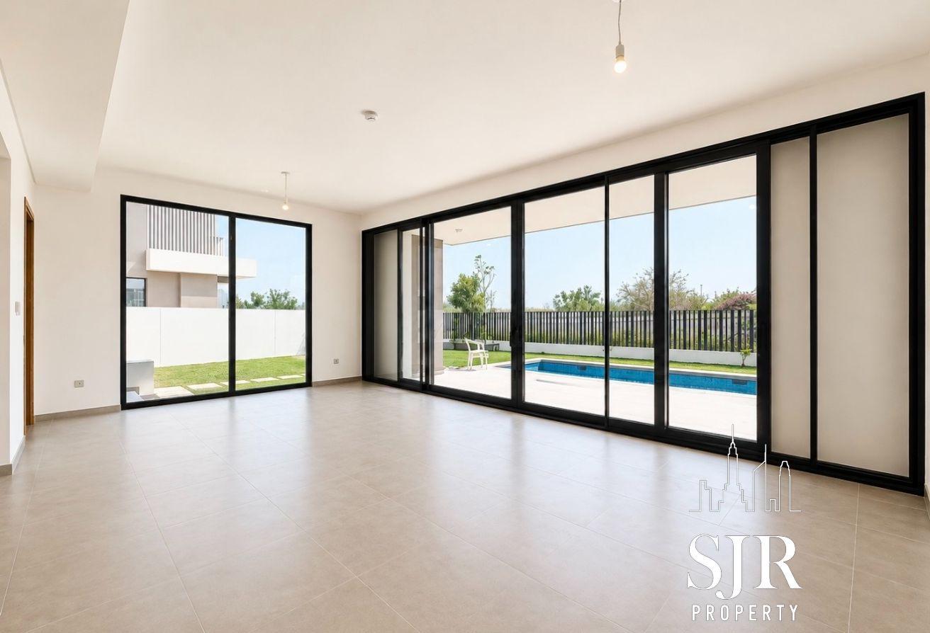 13months| 4BR | Pool | Large Plot | Near Clubhouse photo 9