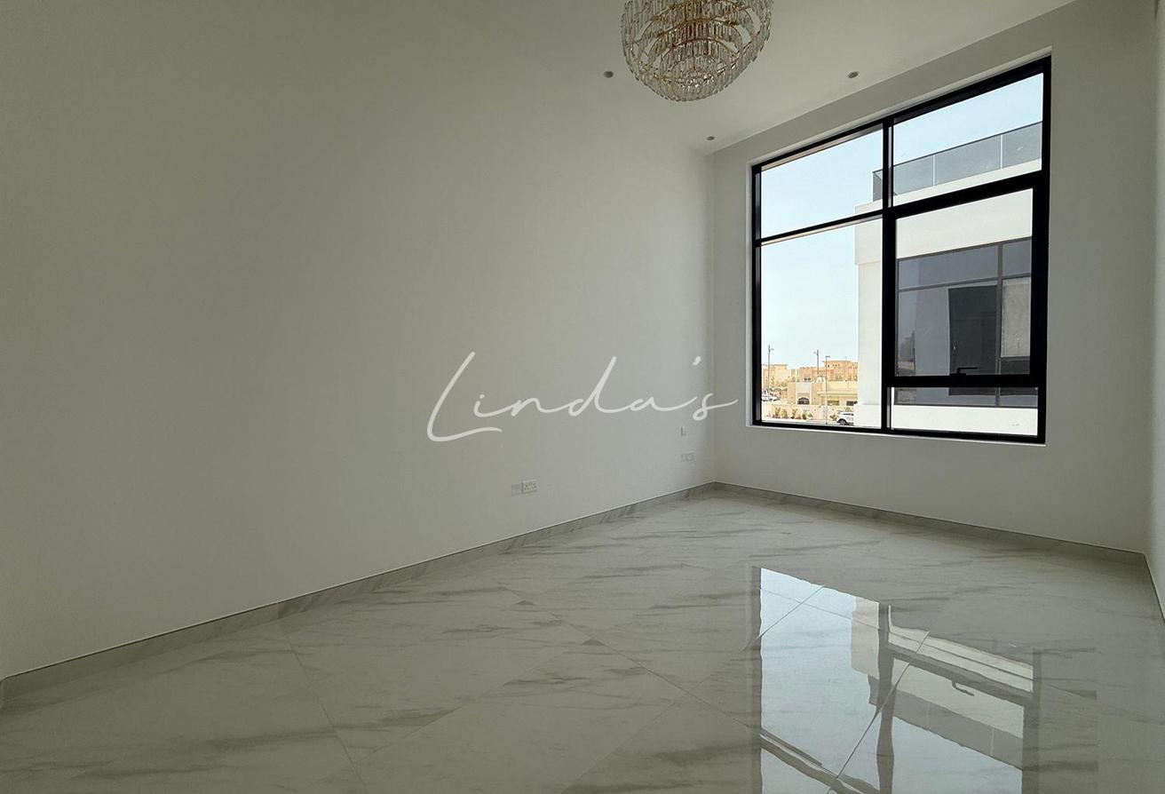 Massive Villa | Prime Location | Reduced Rent photo 16