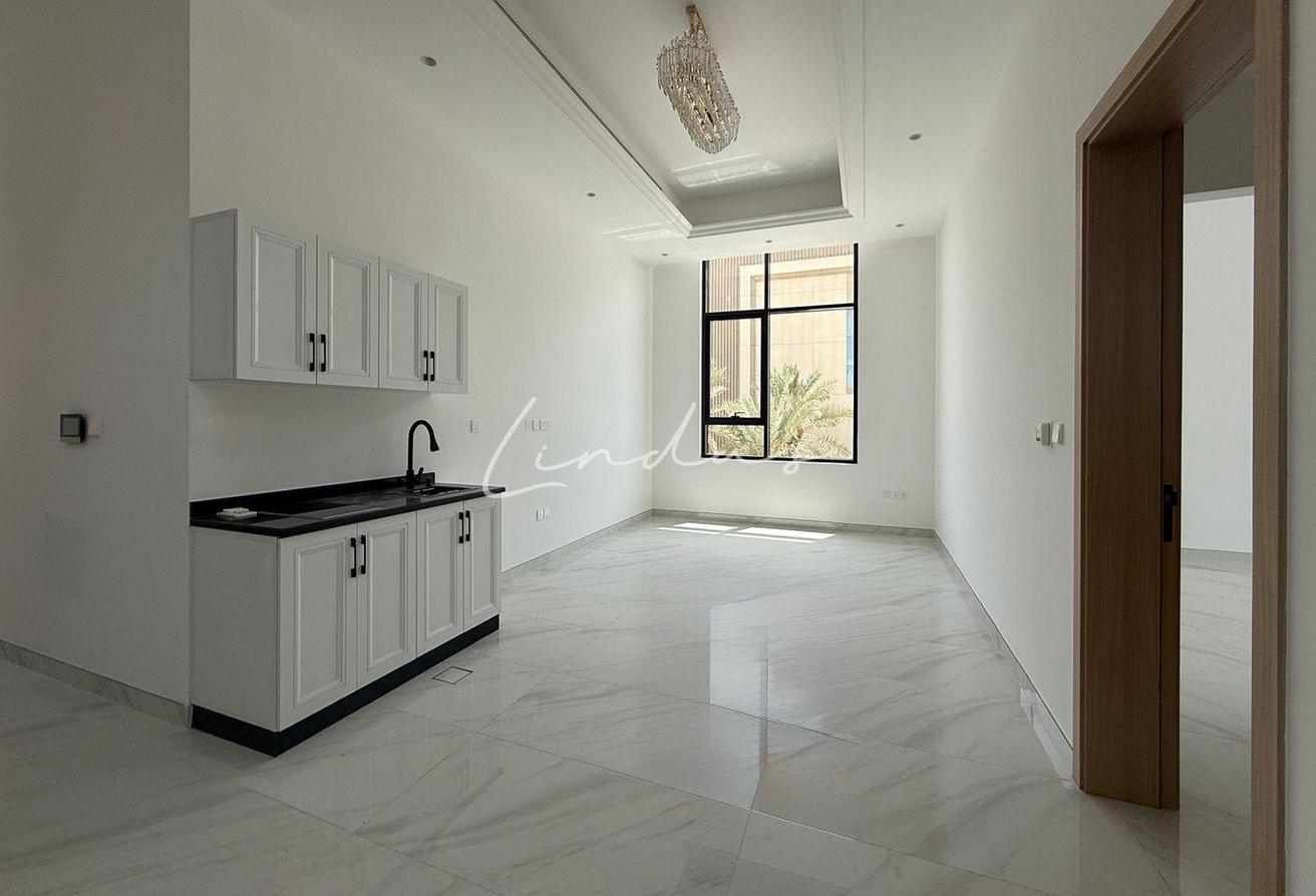 Massive Villa | Prime Location | Reduced Rent photo 13