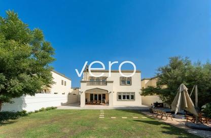 Villa - 3 Bedrooms - 4 Bathrooms for rent in District 8 - Jumeirah Park - Dubai