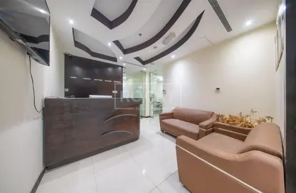 مكتب - استوديو للايجار في برج لطيفة - شارع الشيخ زايد - دبي مكتب - استوديو للايجار في برج لطيفة - شارع الشيخ زايد - دبي