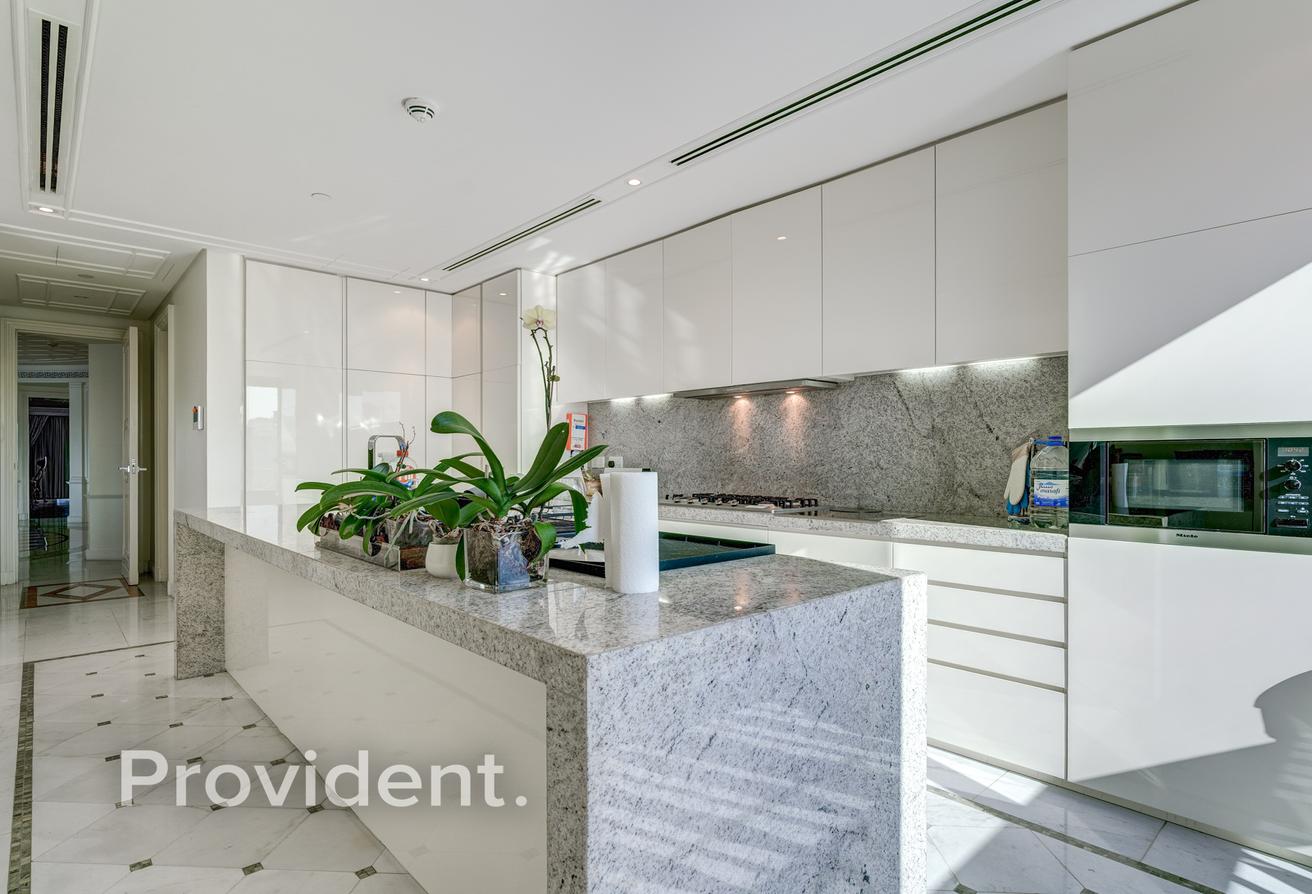Panoramic Water/Marina View | Luxurious Penthouse photo 5