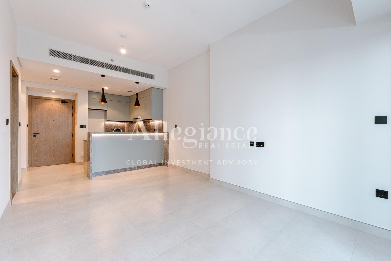 Vacant | Golf Course Views | Spacious Layout — view 3