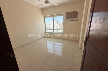Apartment - 1 - 1 for rent in Dar Al Aman 33 - Bu Tina - Al Sharq - Sharjah
