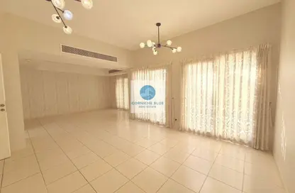 فيلا - 3 غرف نوم - 3 حمامات للايجار في الينابيع 10 - الينابيع - دبي
