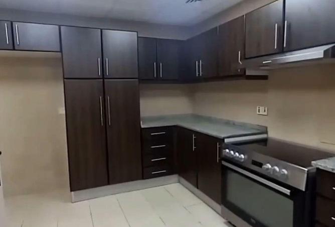 100825148 - Property Image 2