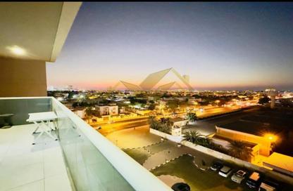 Apartment - 1 Bedroom - 2 Bathrooms for rent in Jumeirah Garden City - Al Satwa - Dubai