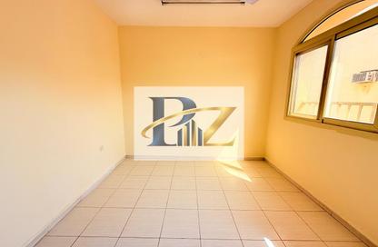 Apartment - 1 - 1 for rent in Fire Station Road - Muwaileh - Sharjah