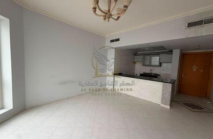 Apartment - 1 Bedroom - 1 Bathroom for rent in Al Majaz 3 - Al Majaz - Sharjah Apartment - 1 Bedroom - 1 Bathroom for rent in Al Majaz 3 - Al Majaz - Sharjah