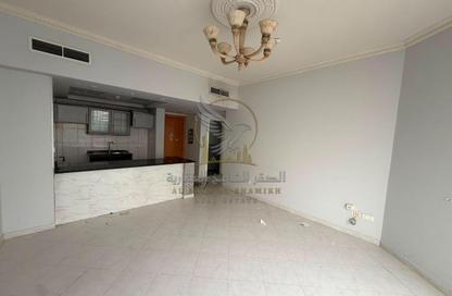 Apartment - 1 Bedroom - 1 Bathroom for rent in Al Majaz 3 - Al Majaz - Sharjah Apartment - 1 Bedroom - 1 Bathroom for rent in Al Majaz 3 - Al Majaz - Sharjah