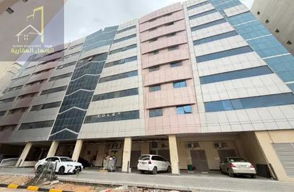 عمارة بالكامل - 8 غرف نوم - 8 حمامات للبيع في مجمع مويلح - تجارية مويلح - الشارقة