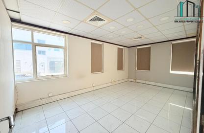 Office Space - Studio - 1 for rent in Obaid Bin Khalifa Humaidan - Al Khabaisi - Deira - Dubai