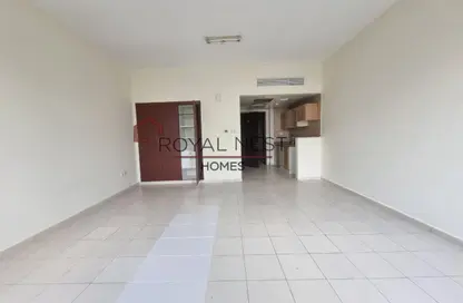 شقة - 1 حمام للايجار في X20 - طراز إنجليزي - المدينة العالمية - دبي شقة - 1 حمام للايجار في X20 - طراز إنجليزي - المدينة العالمية - دبي