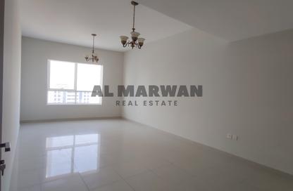 Apartment - 3 Bedrooms - 4 Bathrooms for rent in Robot Park Tower - Al Khan - Sharjah