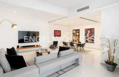 Villa - 3 Bedrooms - 5 Bathrooms for rent in Whitefield 1 - Whitefield - DAMAC Hills - Dubai