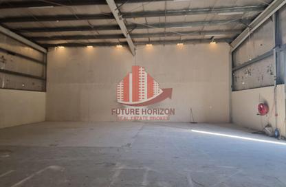 Warehouse - Studio - 2 for rent in Dubai Investment Park 1 (DIP 1) - Dubai Investment Park (DIP) - Dubai