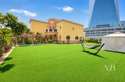 Villa - 5 - 5 for sale in District 2 - Jumeirah Park - Dubai