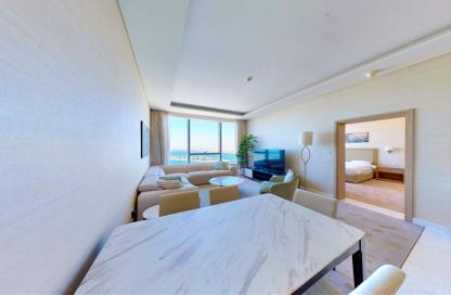 Apartment - 1 Bedroom - 2 Bathrooms for rent in The Palm Tower - Palm Jumeirah - Dubai