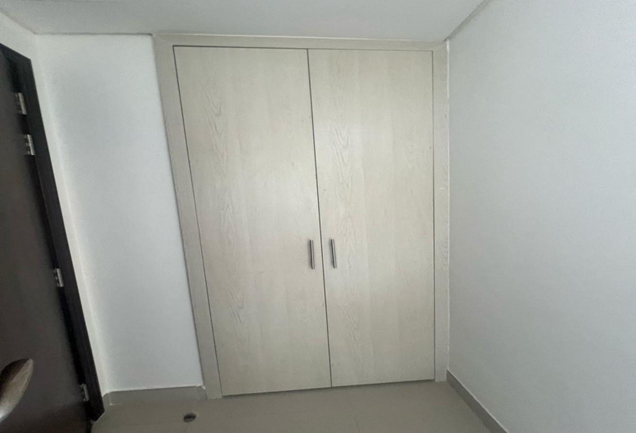 Bright 1 Br | High Floor | Ready To Move photo 9