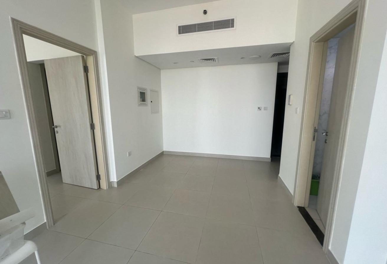 Bright 1 Br | High Floor | Ready To Move photo 8