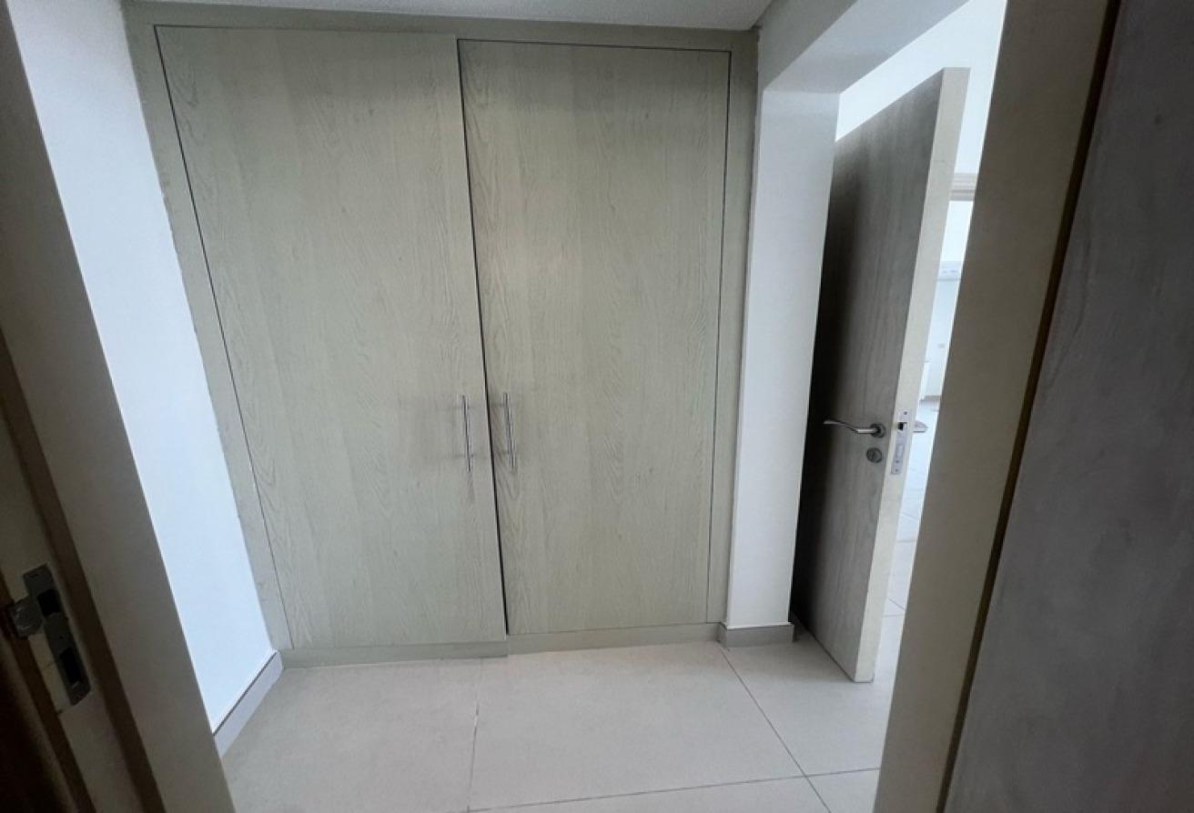 Bright 1 Br | High Floor | Ready To Move photo 4