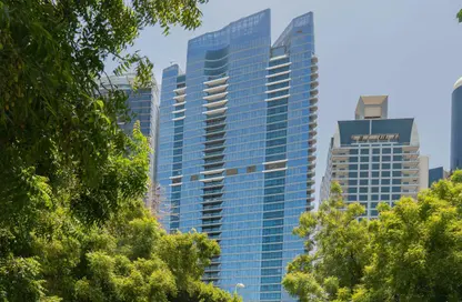 Apartment - 3 Bedrooms - 3 Bathrooms for rent in Wave tower - Corniche Road - Abu Dhabi