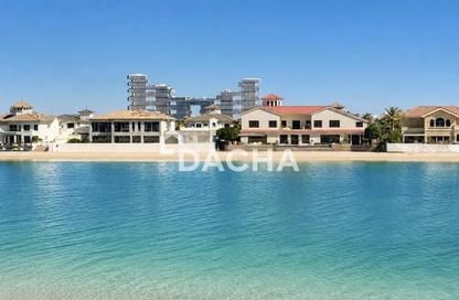 Villa - 4 - 5 for rent in Garden Homes Frond A - Garden Homes - Palm Jumeirah - Dubai