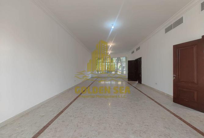 121120036 - Property Image 2