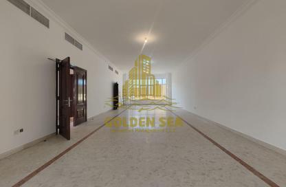 Villa - 5 Bedrooms - 6 Bathrooms for rent in Al Nahyan Villa Compound - Al Nahyan Camp - Abu Dhabi