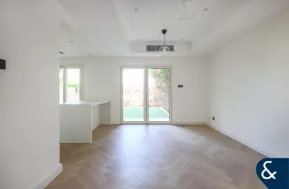 Villa - 3 Bedrooms - 3 Bathrooms for sale in Springs 8 - The Springs - Dubai