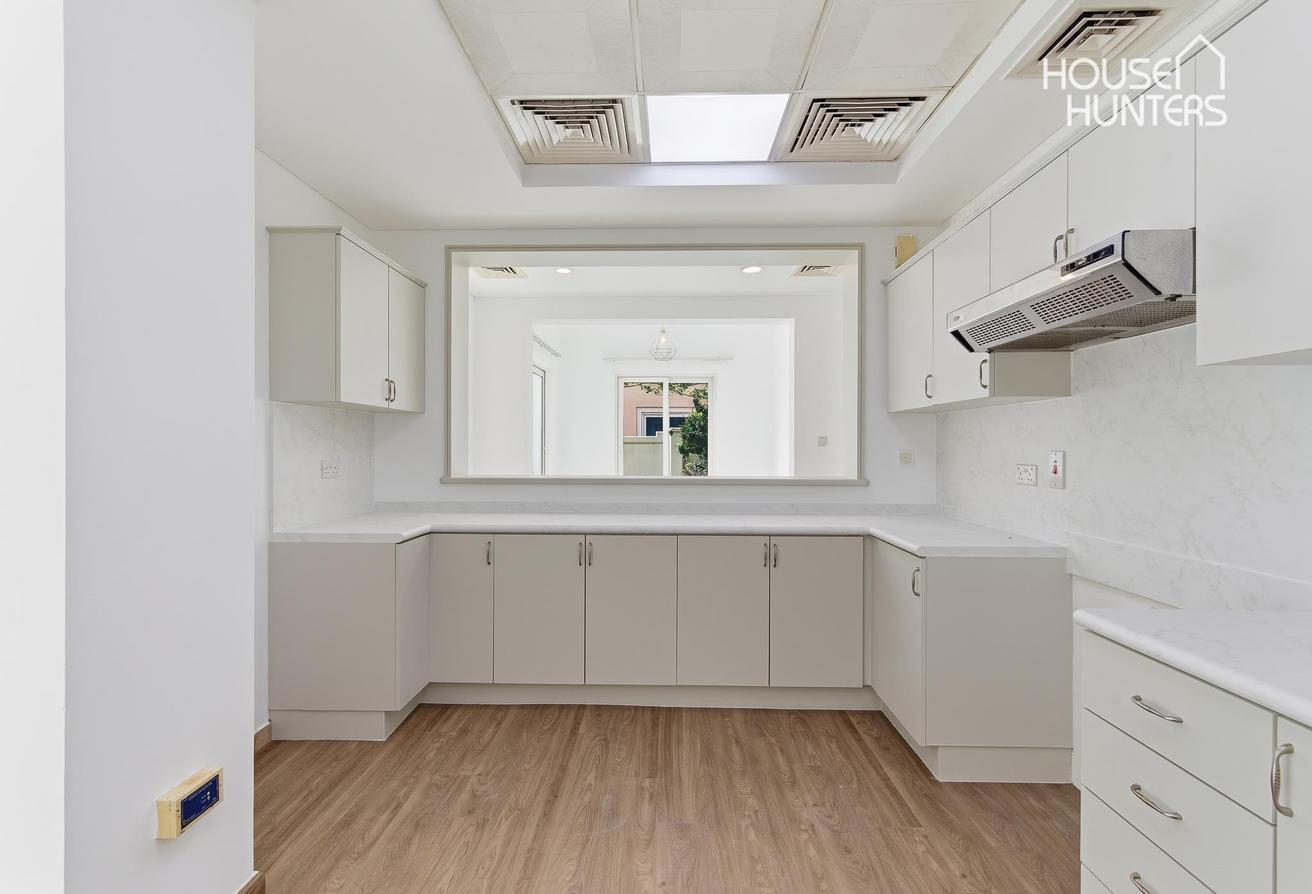 Huge Plot | Newly Renovated and Wrapped | Modern photo 10