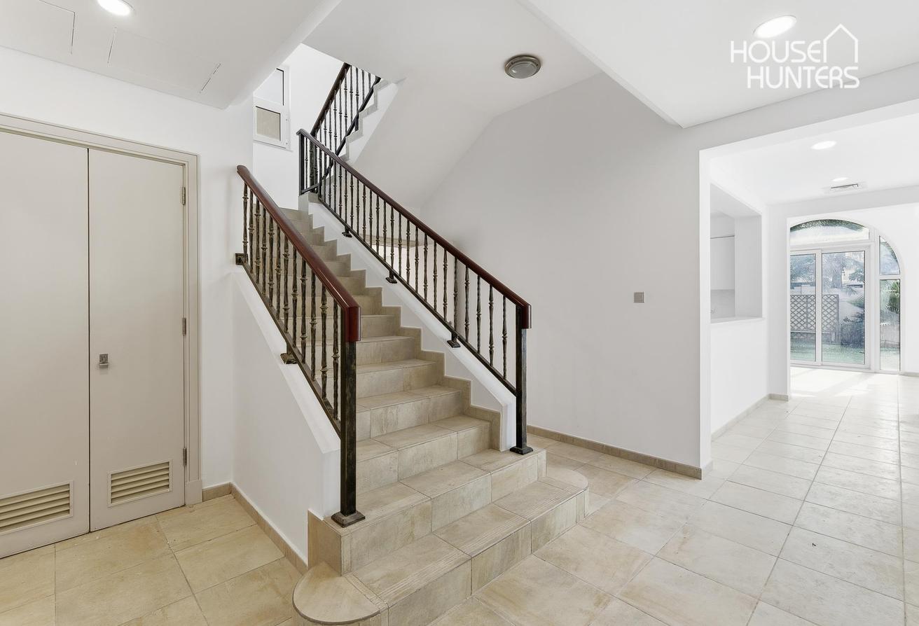 Huge Plot | Newly Renovated and Wrapped | Modern photo 15