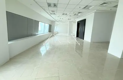 Office Space - 7 Bedrooms - 2 Bathrooms for rent in Iris Bay - Business Bay - Dubai