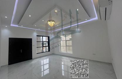 Villa - 5 Bedrooms - 2 Bathrooms for rent in Al Yasmeen 1 - Al Yasmeen - Ajman