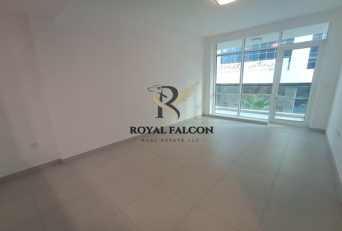 92699599 - Property Image 3