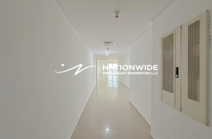 Apartment - 2 Bedrooms - 3 Bathrooms for rent in RAK Tower - Marina Square - Al Reem Island - Abu Dhabi