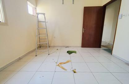 Apartment - 1 - 1 for rent in Fire Station Road - Muwaileh - Sharjah