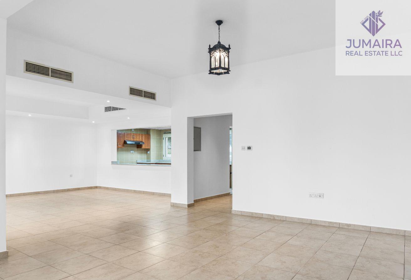 4 Bedroom Townhouse | Private Pool | For Sale