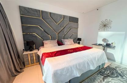 Apartment - Studio - 1 for rent in Marquise Square Tower - Business Bay - Dubai