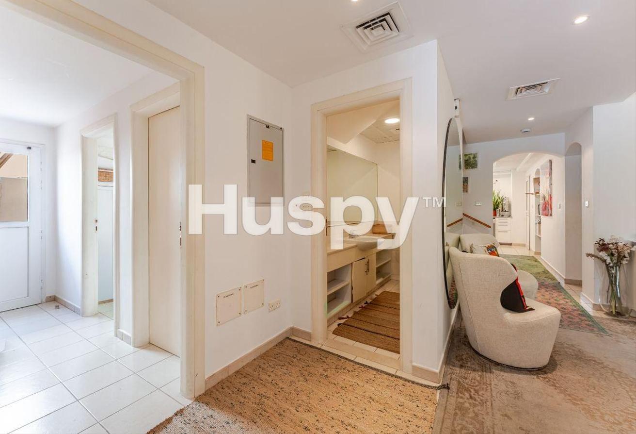 With Maids Room | Type 15 | Close to Meadows Souk photo 18