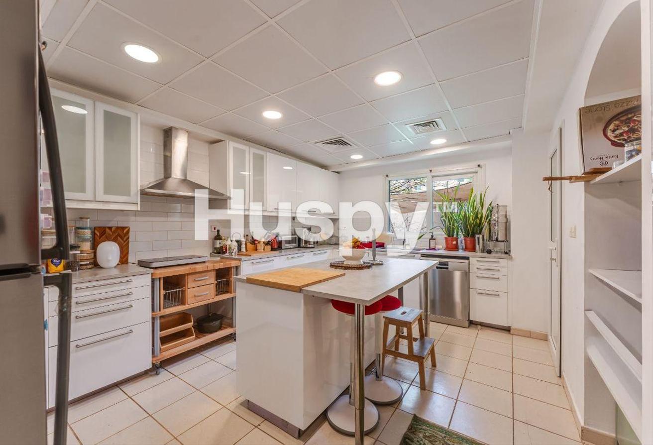 With Maids Room | Type 15 | Close to Meadows Souk photo 6