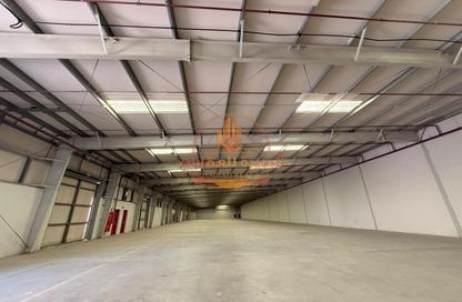 Warehouse - Studio - 3 Bathrooms for rent in Ali Mousa Building - Al Sajaa Industrial - Al Sajaa - Sharjah