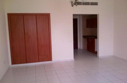 Apartment - Studio - 1 Bathroom for sale in Building X11 - England Cluster - International City - Dubai Apartment - Studio - 1 Bathroom for sale in Building X11 - England Cluster - International City - Dubai